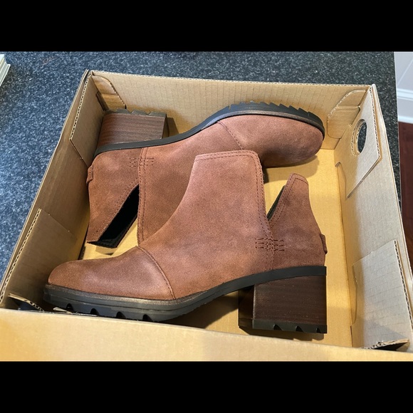 NIB Sorel Cate Cut Out Bootie in Burro, 6.5 - Picture 4 of 7